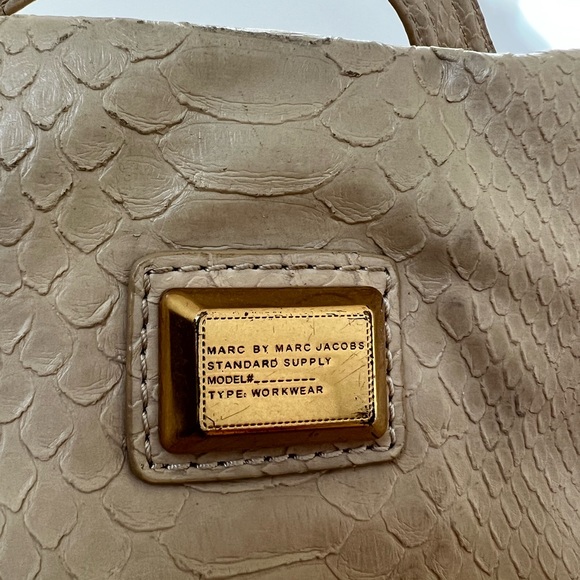 Tan Faux Python Marc Jacobs Hillier Hobo - Picture 7 of 9